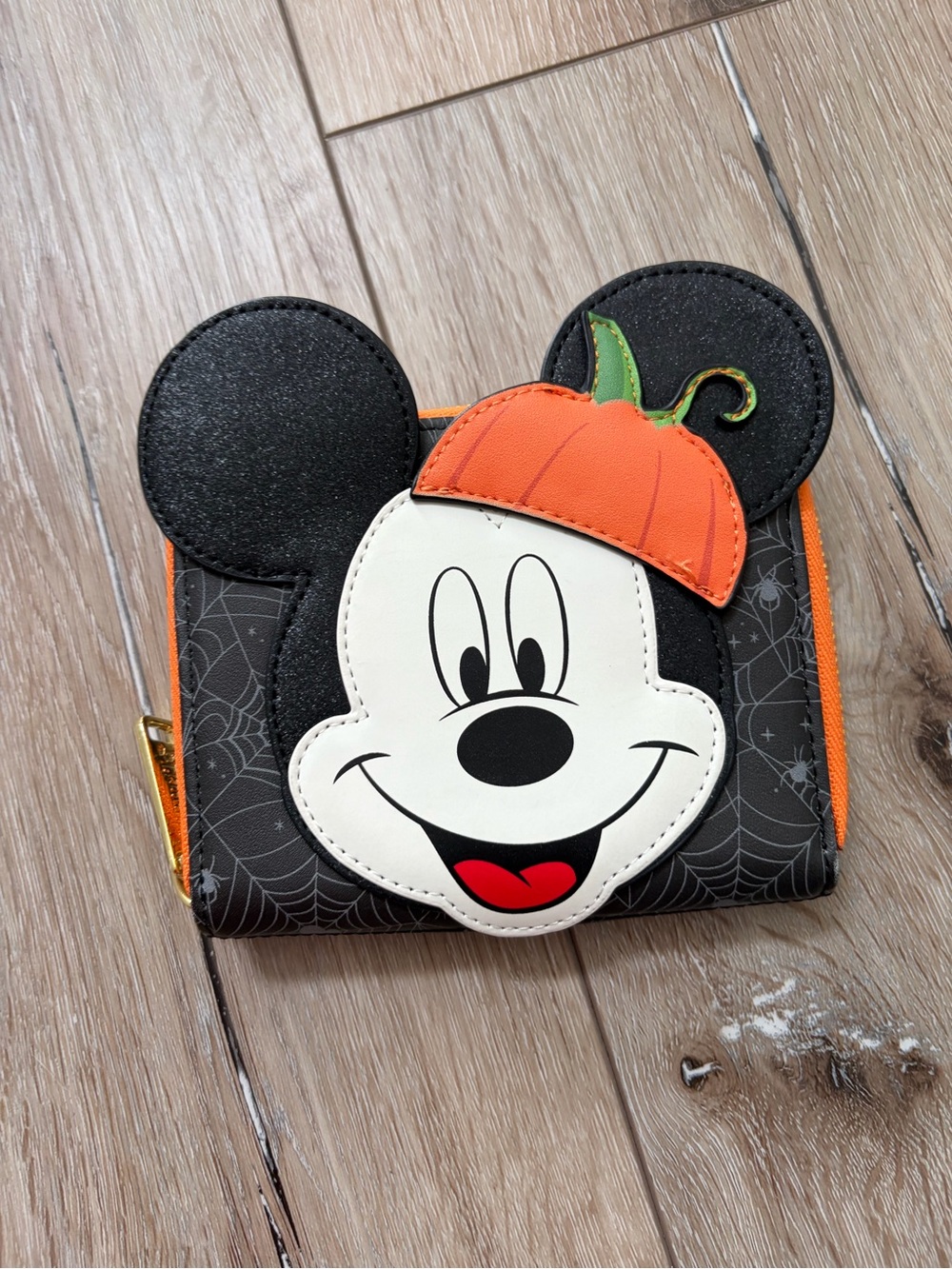 Disney Halloween Mickey Pumpkin Loungefly Wallet(Read)